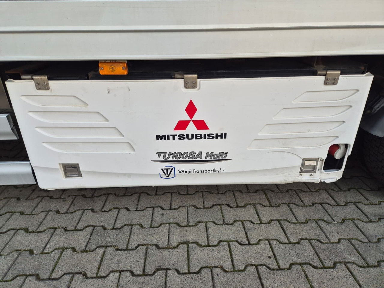 Caminhão frigorífico Volvo FL 240: foto 15