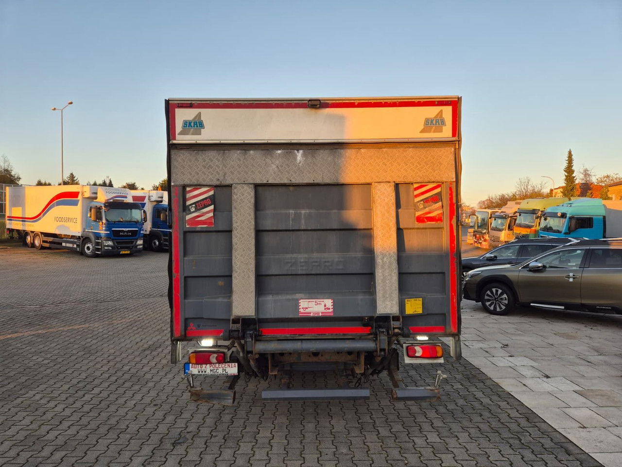 Caminhão frigorífico Volvo FL 240: foto 9