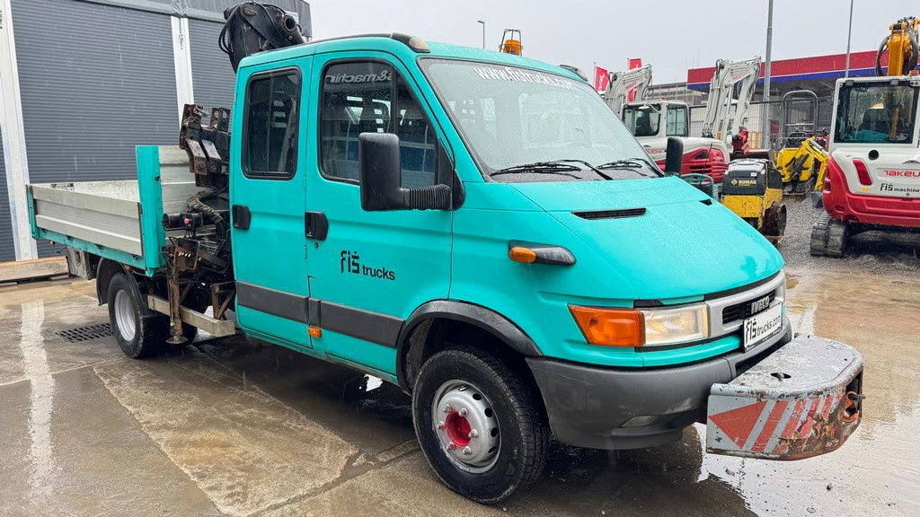 Iveco Daily 65 C15 stake body - Hiab 045-3 - 7.5M - Furgão caixa aberta: foto 3 Iveco Daily 65 C15 stake body - Hiab 045-3 - 7.5M - Furgão caixa aberta: foto 3
