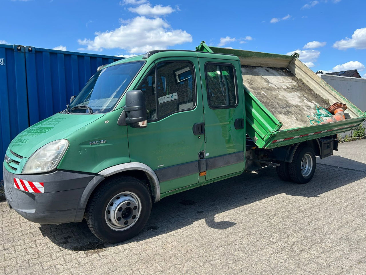 Iveco Daily 65C18K tipper - 6 seats - Furgão basculante: foto 4 Iveco Daily 65C18K tipper - 6 seats - Furgão basculante: foto 4