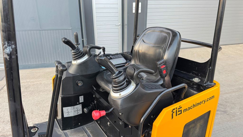 Mini escavadeira JCB 16C-1 - 2021 Year - 275 Working Hours: foto 11