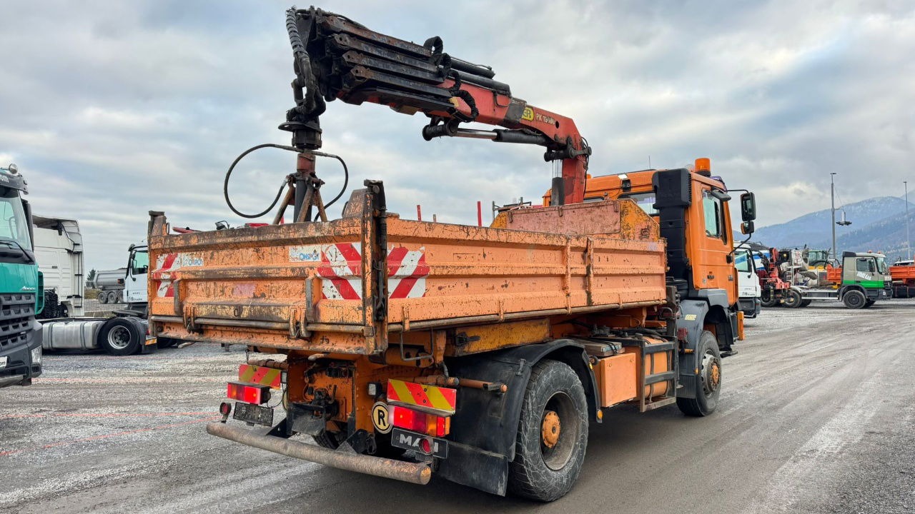 MAN 19.293 4x4 tipper 14.8M - remote control - Caminhão basculante: foto 5 MAN 19.293 4x4 tipper 14.8M - remote control - Caminhão basculante: foto 5