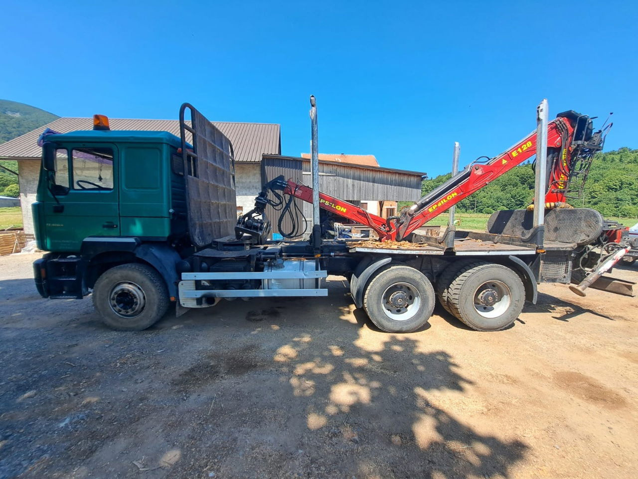 MAN 33.464 6x4 forest truck - Complete Spring - Epsilon E128 + scissors - Caminhão florestal: foto 3 MAN 33.464 6x4 forest truck - Complete Spring - Epsilon E128 + scissors - Caminhão florestal: foto 3