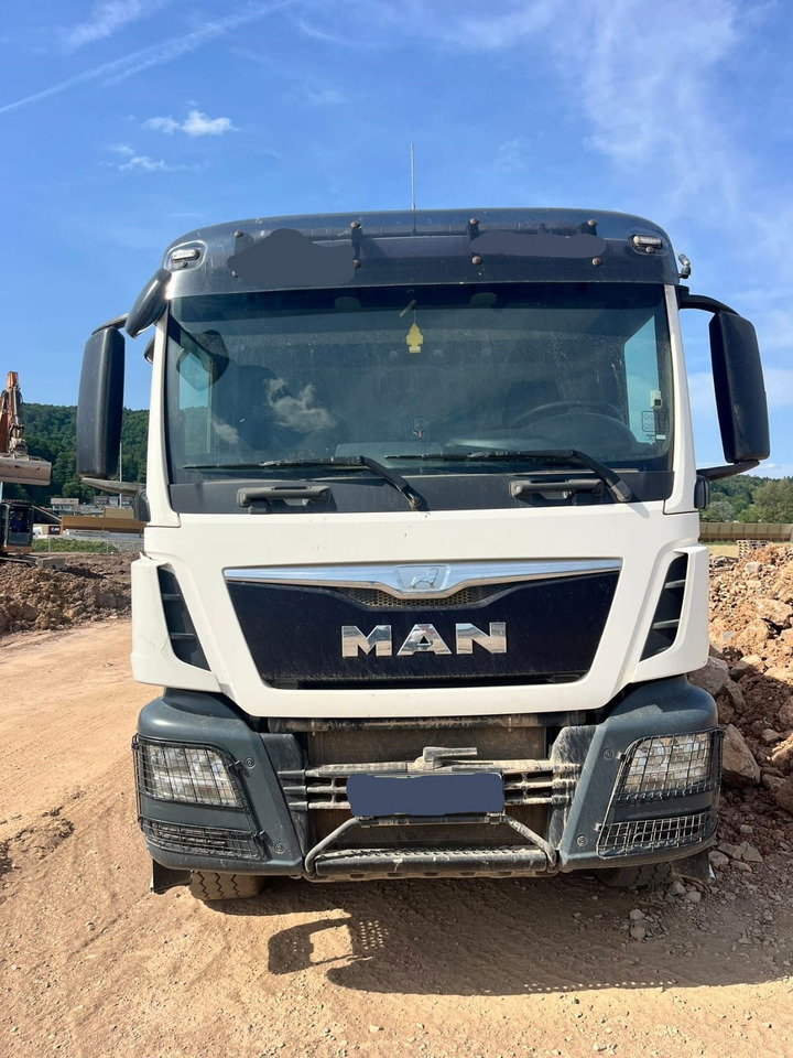 MAN TGS 26.440 6X4 bordmatic tipper - euro 6 - Caminhão basculante: foto 3 MAN TGS 26.440 6X4 bordmatic tipper - euro 6 - Caminhão basculante: foto 3