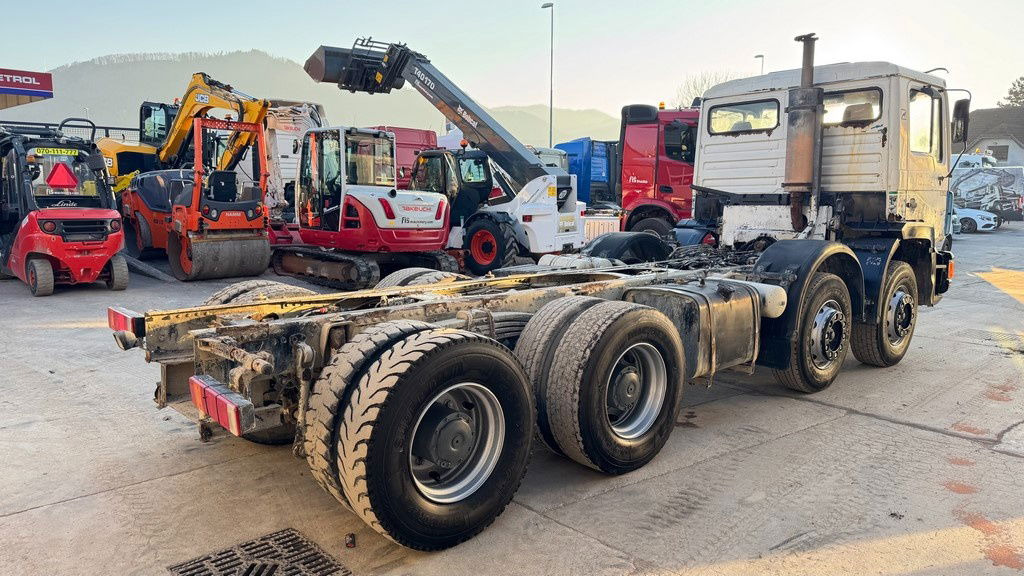 MAN - spring - Caminhão chassi: foto 5 MAN - spring - Caminhão chassi: foto 5