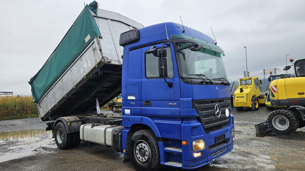 Mercedes-Benz Actros 1841 L 4x2 tipper - tarpaulin - euro 5 - Caminhão basculante: foto 2 Mercedes-Benz Actros 1841 L 4x2 tipper - tarpaulin - euro 5 - Caminhão basculante: foto 2