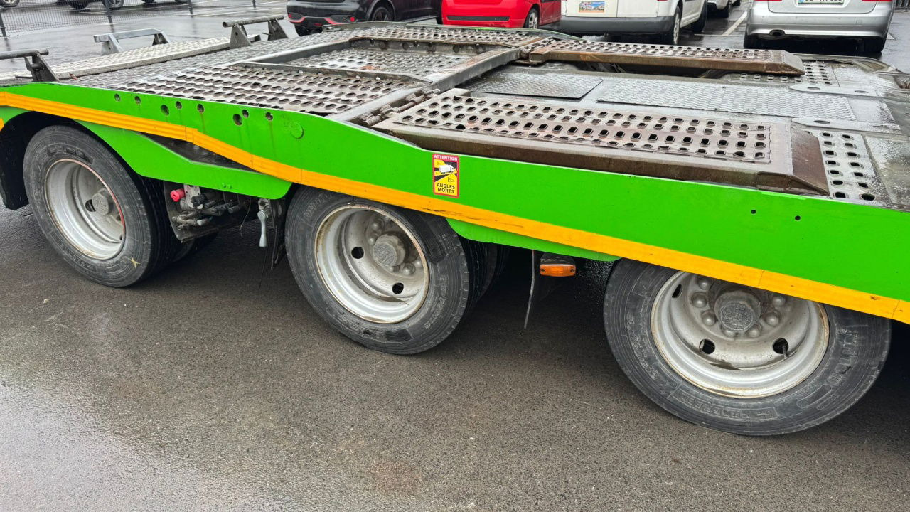 Mercedes-Benz Actros 1846 4x2 LKW transporter + Boerner trailer - Caminhão transporte de veículos: foto 5 Mercedes-Benz Actros 1846 4x2 LKW transporter + Boerner trailer - Caminhão transporte de veículos: foto 5