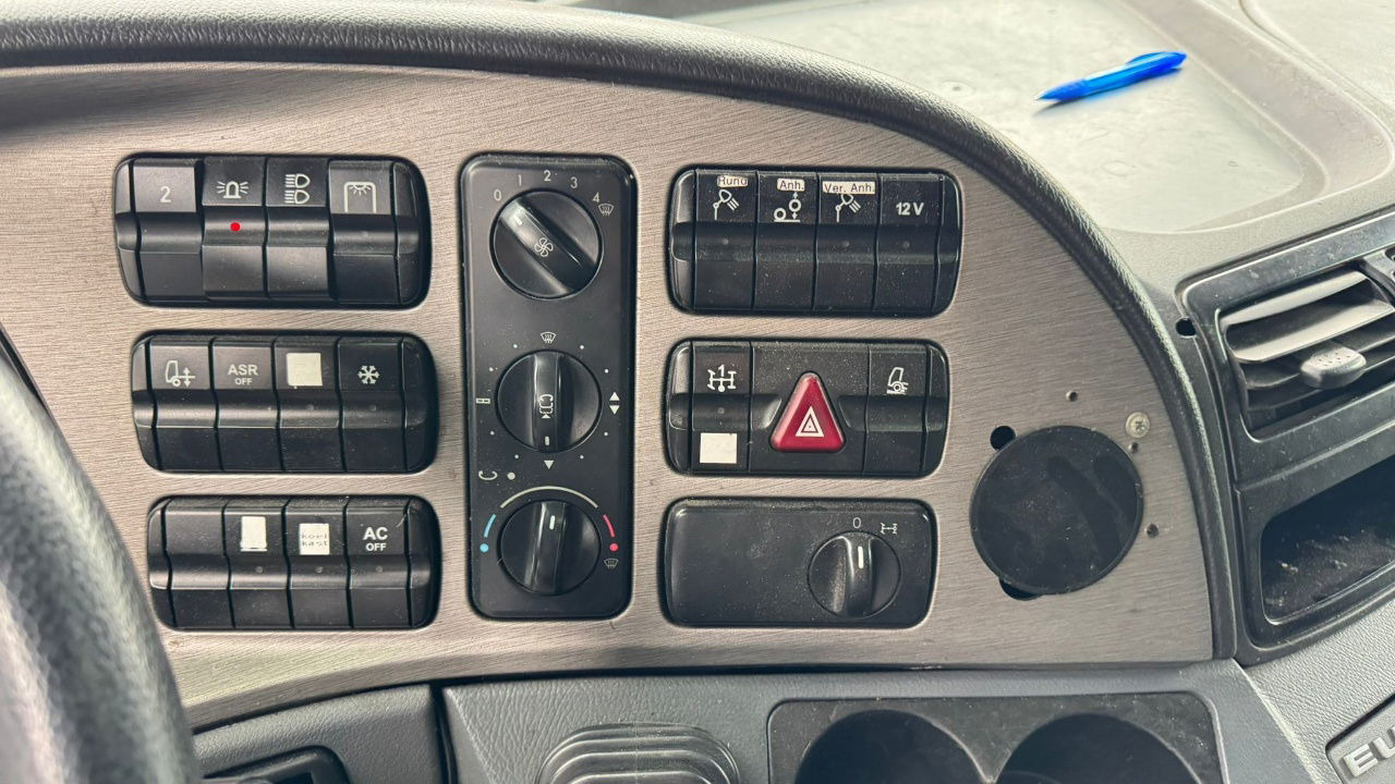 Locação de  Mercedes-Benz Actros 1846 4x2 LKW transporter + Boerner trailer Mercedes-Benz Actros 1846 4x2 LKW transporter + Boerner trailer: foto 24