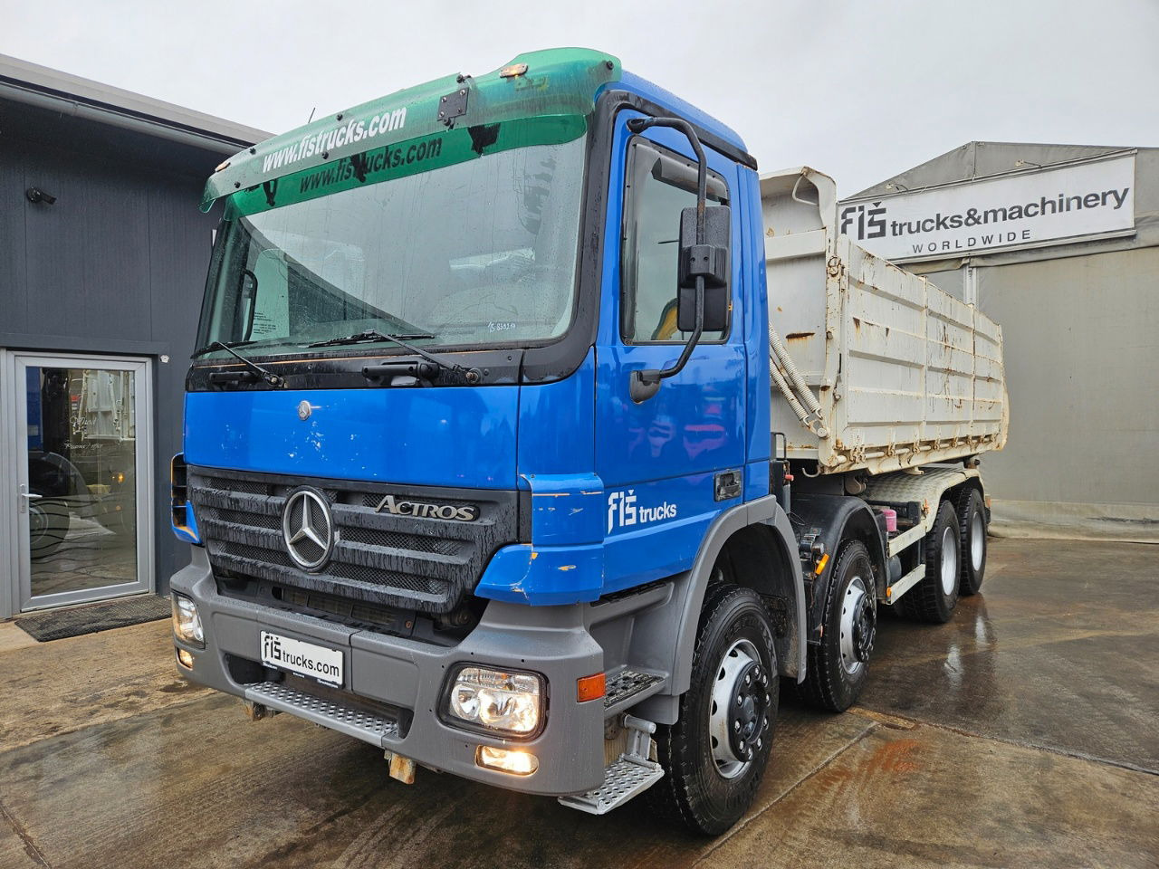 Mercedes-Benz Actros 3241 8x4 3 sided tipper - full spring - Caminhão basculante: foto 1 Mercedes-Benz Actros 3241 8x4 3 sided tipper - full spring - Caminhão basculante: foto 1