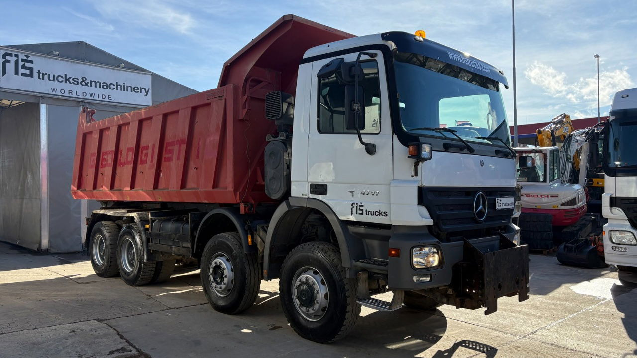 Mercedes-Benz Actros 4141 K 8x6 tipper - 19m3 - spring suspension - Caminhão basculante: foto 2 Mercedes-Benz Actros 4141 K 8x6 tipper - 19m3 - spring suspension - Caminhão basculante: foto 2