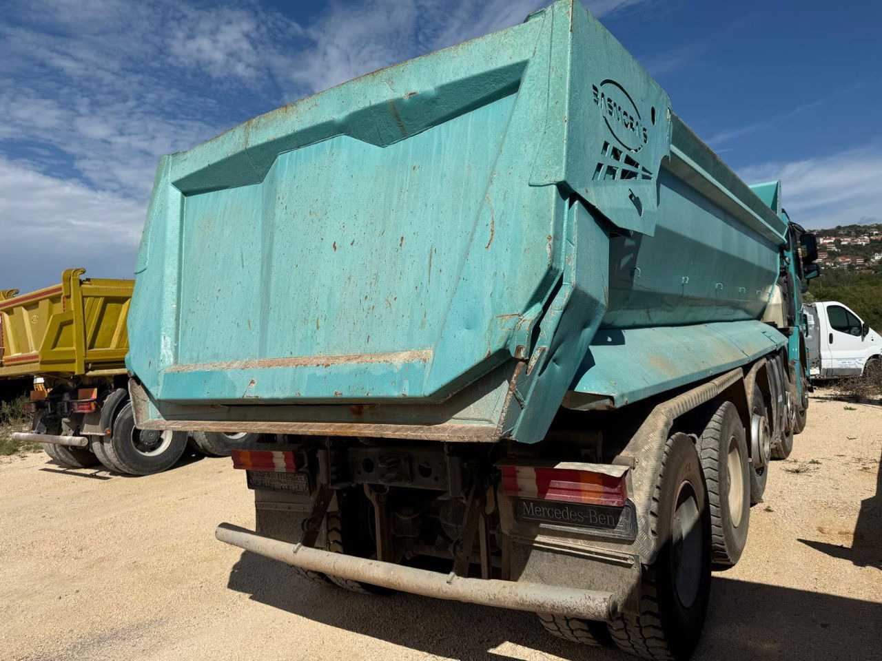 Mercedes-Benz Actros 4448 10x4 mulda tipper - euro 5 - lifting axle - Caminhão basculante: foto 4 Mercedes-Benz Actros 4448 10x4 mulda tipper - euro 5 - lifting axle - Caminhão basculante: foto 4
