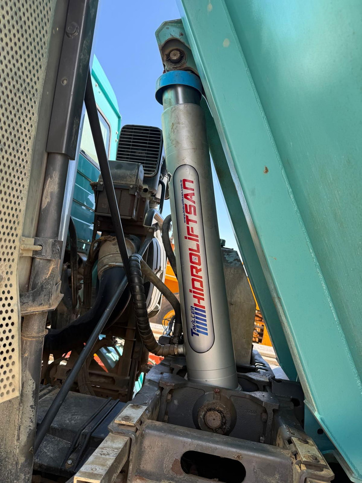 Mercedes-Benz Actros 4448 10x4 mulda tipper - euro 5 - lifting axle - Caminhão basculante: foto 5 Mercedes-Benz Actros 4448 10x4 mulda tipper - euro 5 - lifting axle - Caminhão basculante: foto 5