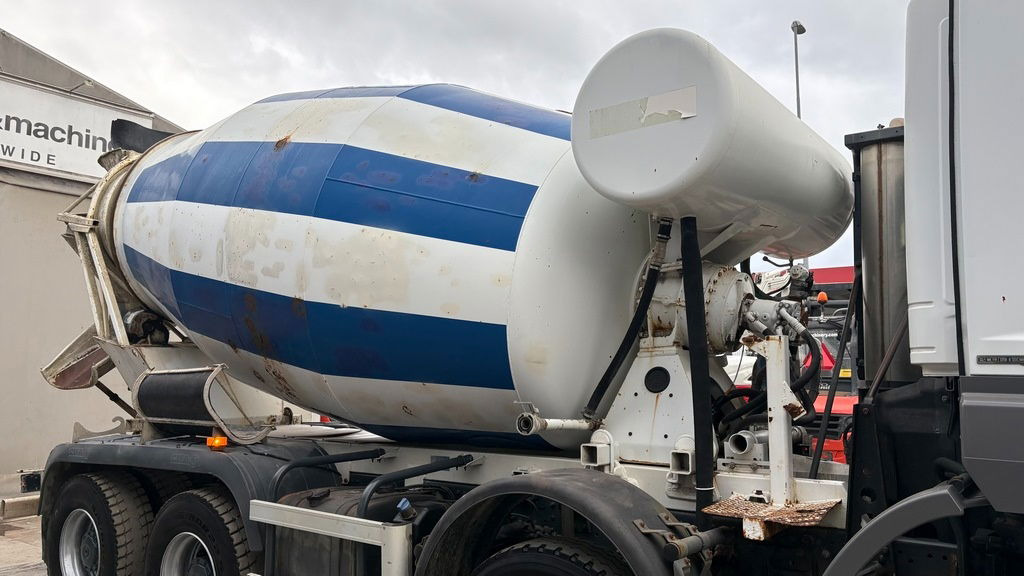 Mercedes-Benz Axor 3243 8x4 mixer cifa - 10m3 - Caminhão betoneira: foto 3 Mercedes-Benz Axor 3243 8x4 mixer cifa - 10m3 - Caminhão betoneira: foto 3