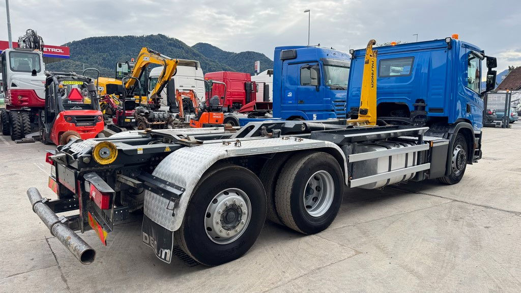 Scania P 360 6x2 palfinger abroll tipper - steering axle - Caminhão transportador de contêineres/ Caixa móvel: foto 5 Scania P 360 6x2 palfinger abroll tipper - steering axle - Caminhão transportador de contêineres/ Caixa móvel: foto 5