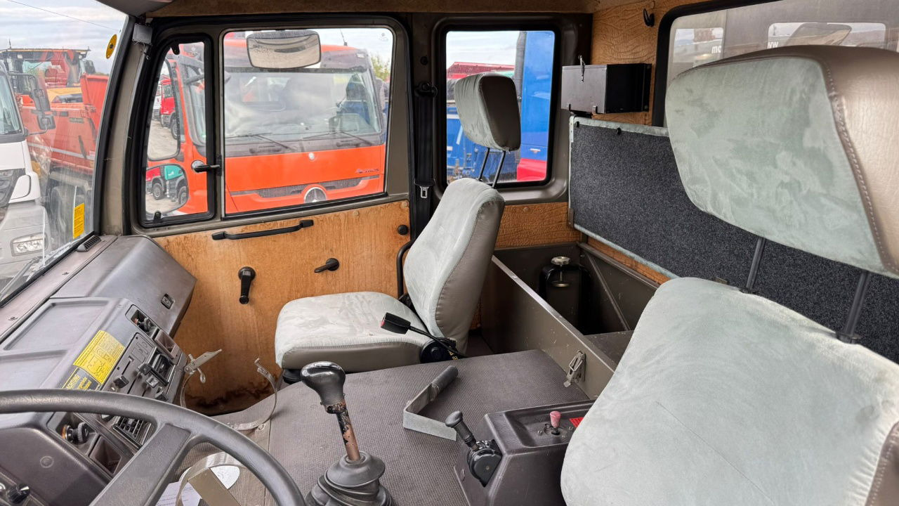 Caminhão com lona Steyr 12M18 4X4 stake body - truck: foto 19 Caminhão com lona Steyr 12M18 4X4 stake body - truck: foto 19