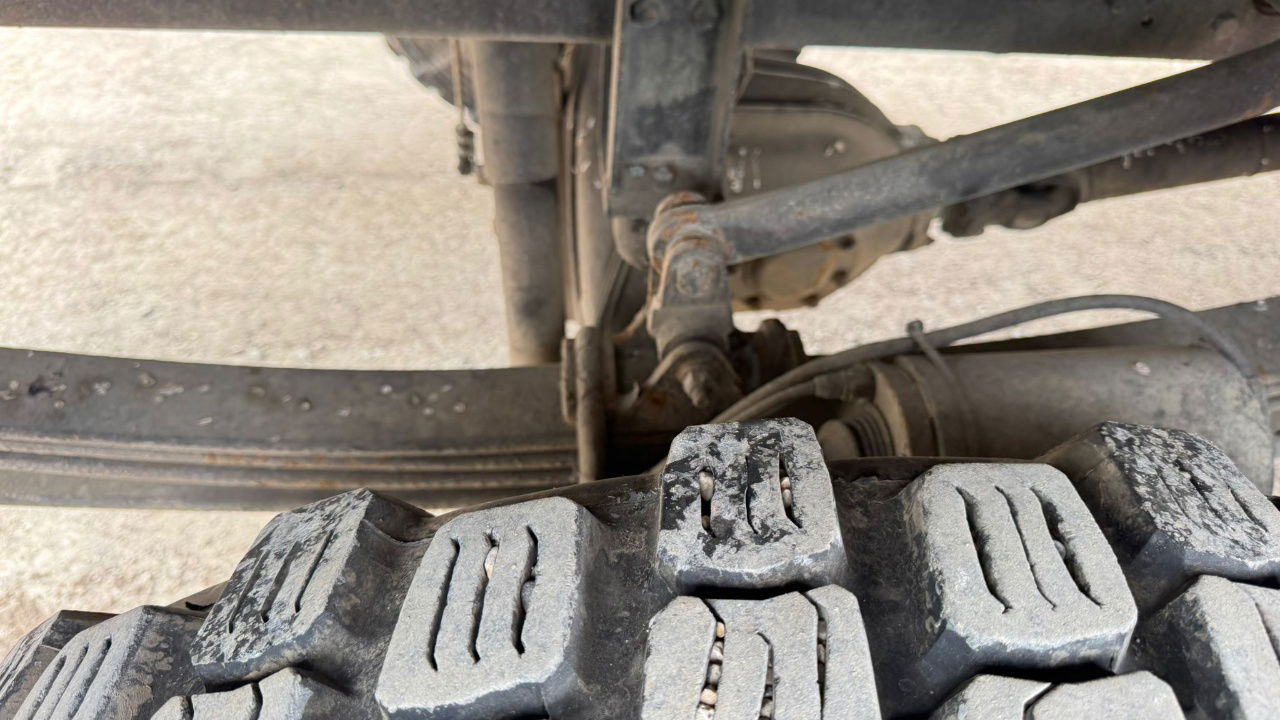 Caminhão com lona Steyr 12M18 4X4 stake body - truck: foto 10 Caminhão com lona Steyr 12M18 4X4 stake body - truck: foto 10