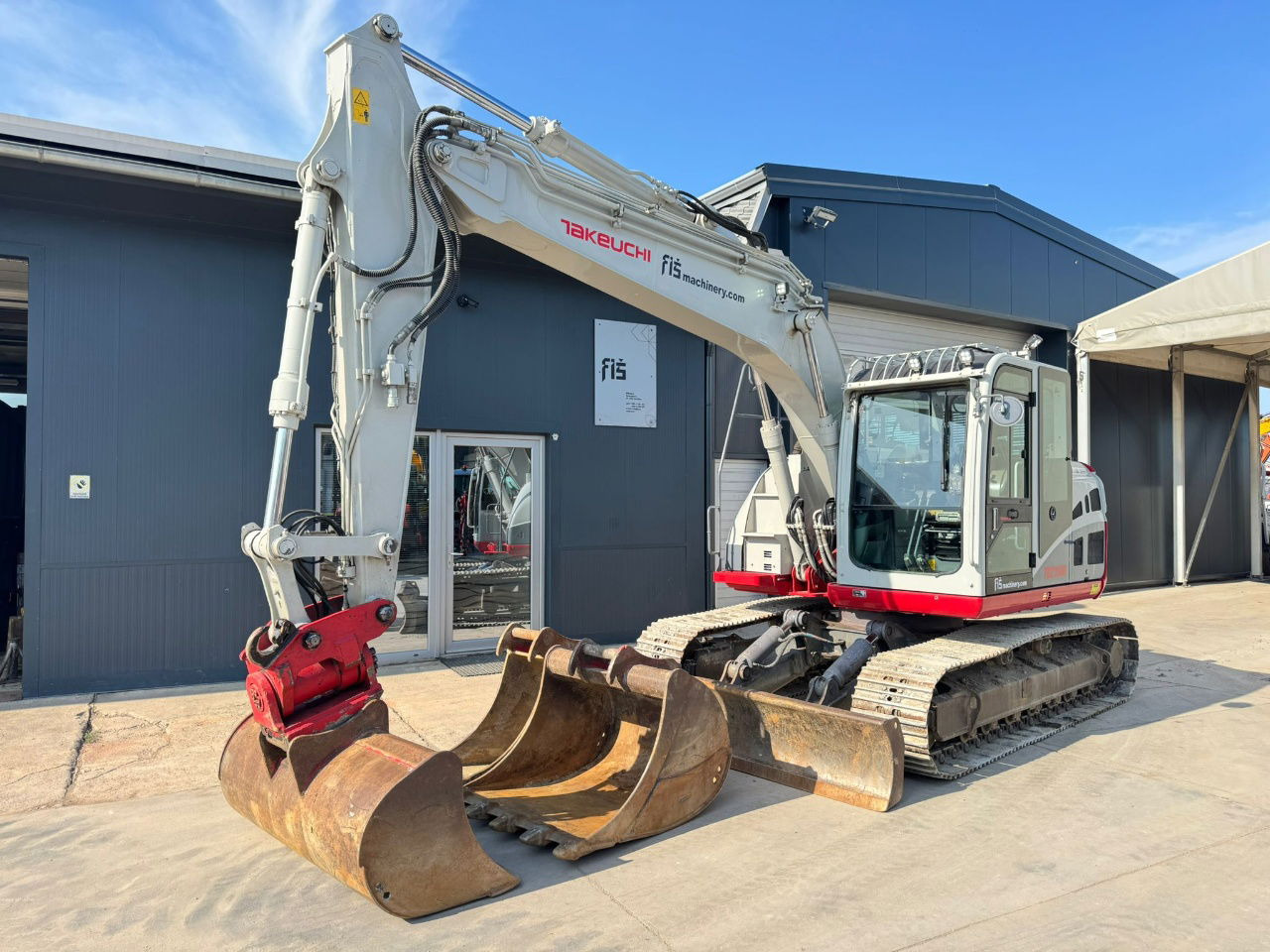 Takeuchi TB2150 - 2017 Year - 7525 Hours - Powertilt - Escavadora de rastos: foto 1 Takeuchi TB2150 - 2017 Year - 7525 Hours - Powertilt - Escavadora de rastos: foto 1