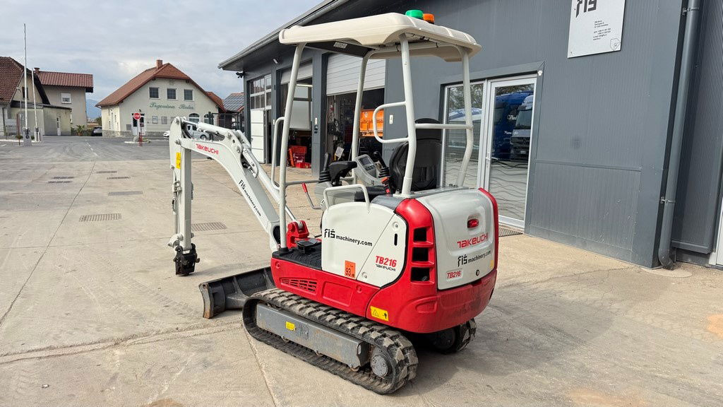 Takeuchi TB216 - 2022 Year - 765 Hours - Mini escavadeira: foto 4 Takeuchi TB216 - 2022 Year - 765 Hours - Mini escavadeira: foto 4