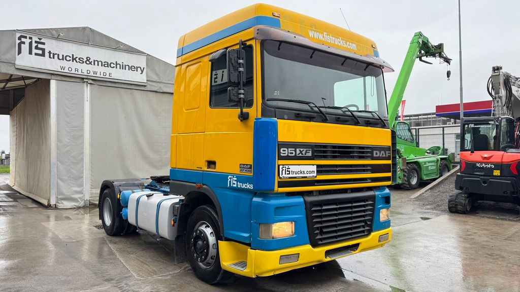 DAF XF 95.430 4x2 tractor unit - euro 3 - Tractor: foto 3 DAF XF 95.430 4x2 tractor unit - euro 3 - Tractor: foto 3