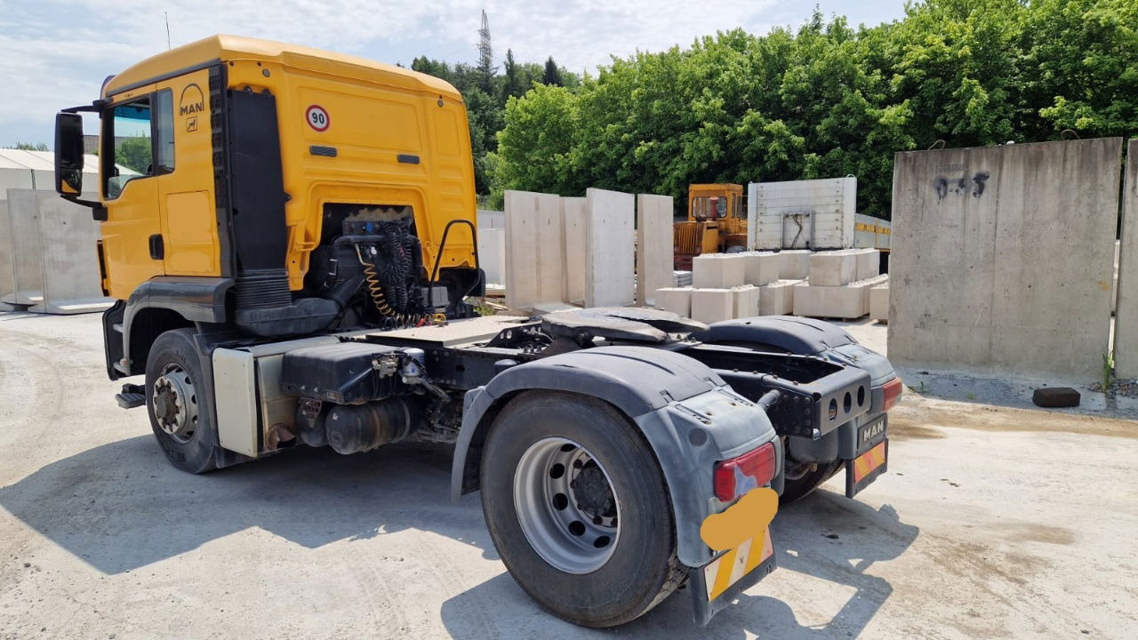 MAN 18.440 4x4 BLS tractor unit - tipp. hydraulics - Tractor: foto 5 MAN 18.440 4x4 BLS tractor unit - tipp. hydraulics - Tractor: foto 5