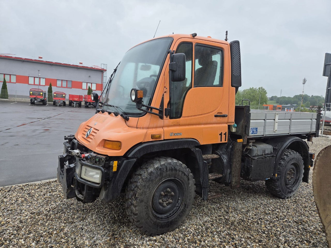 Unimog U300 4x4 - tipper - Caminhão basculante: foto 3 Unimog U300 4x4 - tipper - Caminhão basculante: foto 3