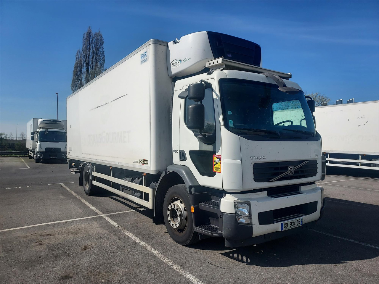 VOLVO FE - Caminhão frigorífico: foto 1 VOLVO FE - Caminhão frigorífico: foto 1