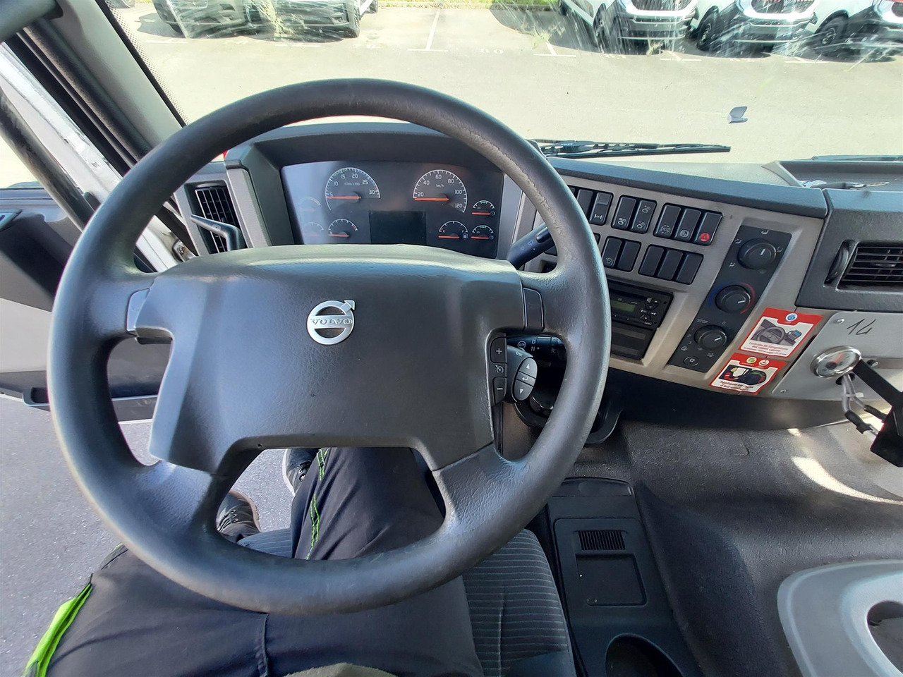 VOLVO FE - Caminhão frigorífico: foto 5 VOLVO FE - Caminhão frigorífico: foto 5