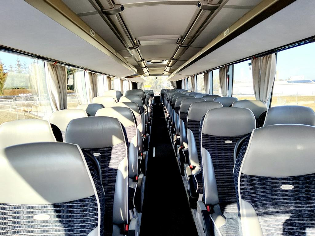 Neoplan Cityliner P15 Euro 6 / 53 Sitze - Autocarro: foto 5 Neoplan Cityliner P15 Euro 6 / 53 Sitze - Autocarro: foto 5