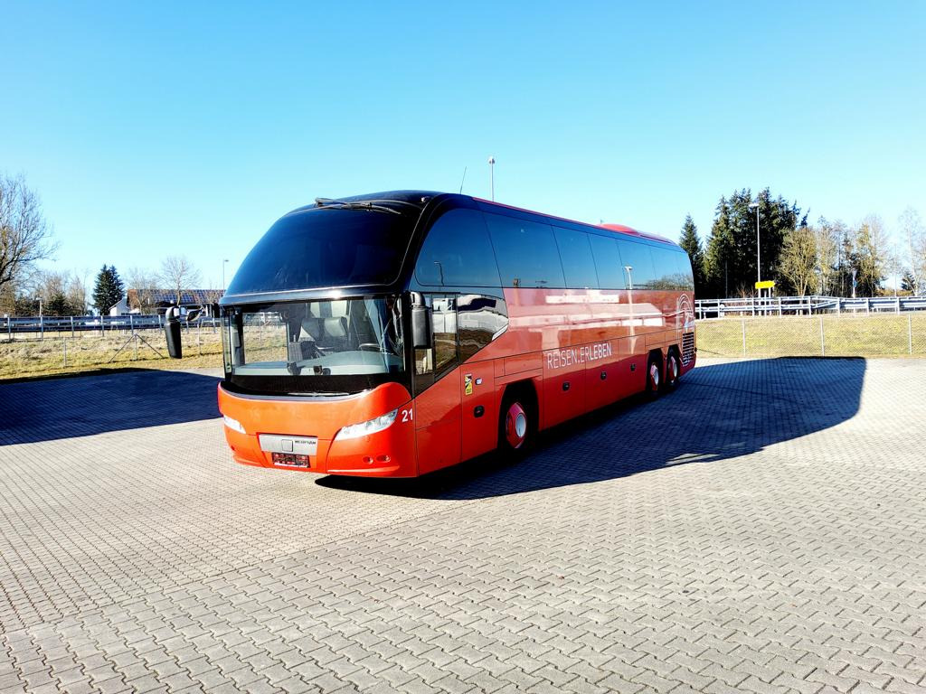 Neoplan Cityliner P15 Euro 6 / 53 Sitze - Autocarro: foto 2 Neoplan Cityliner P15 Euro 6 / 53 Sitze - Autocarro: foto 2