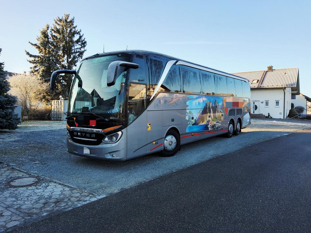 Setra S 516 HDH Kopfstützen / USB / Steckdosen - Autocarro: foto 2 Setra S 516 HDH Kopfstützen / USB / Steckdosen - Autocarro: foto 2