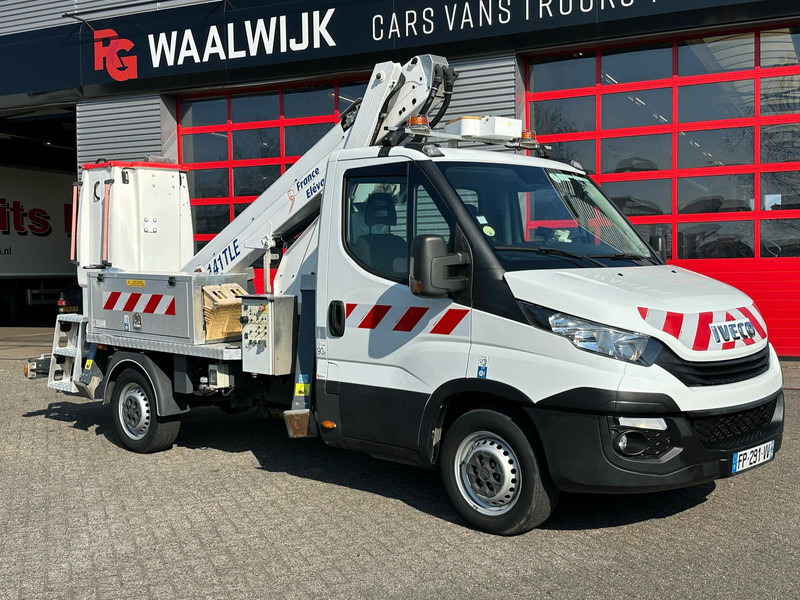 Iveco Daily 35S14 278 draaaiuren, 4x gestempeld, 14 meter APK 10-04-2026, KM 40.365 - Veículo comercial: foto 4 Iveco Daily 35S14 278 draaaiuren, 4x gestempeld, 14 meter APK 10-04-2026, KM 40.365 - Veículo comercial: foto 4