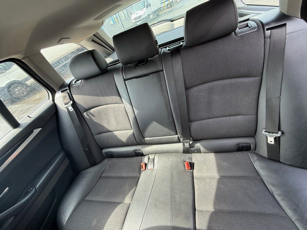 Automóvel BMW 520D Touring F11: foto 9