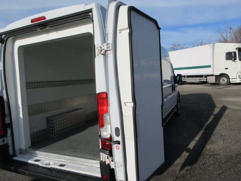 Locação de  Citroën Jumper L4H2 Citroën Jumper L4H2: foto 6