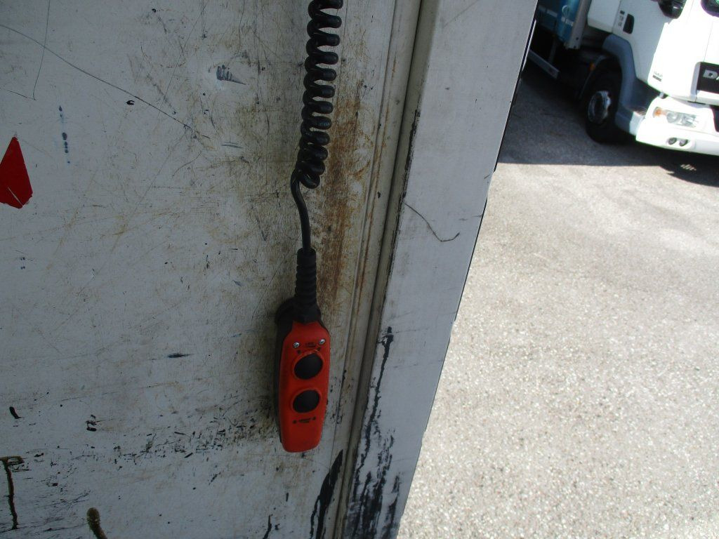 Caminhão furgão DAF LF 18.290: foto 10