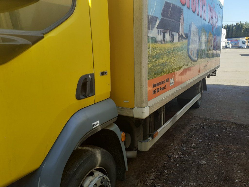 DAF LF45.210 mit Carrier Motorschaden engineproblem - Caminhão frigorífico: foto 4 DAF LF45.210 mit Carrier Motorschaden engineproblem - Caminhão frigorífico: foto 4