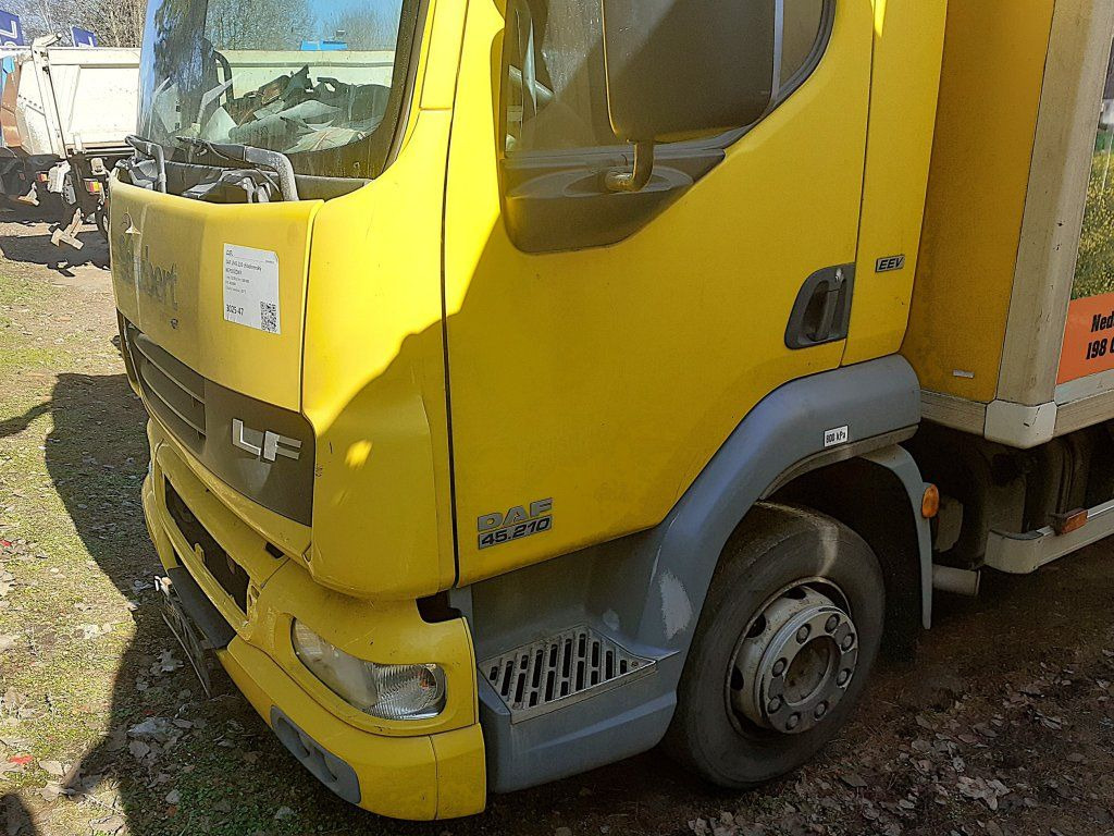 DAF LF45.210 mit Carrier Motorschaden engineproblem - Caminhão frigorífico: foto 3 DAF LF45.210 mit Carrier Motorschaden engineproblem - Caminhão frigorífico: foto 3