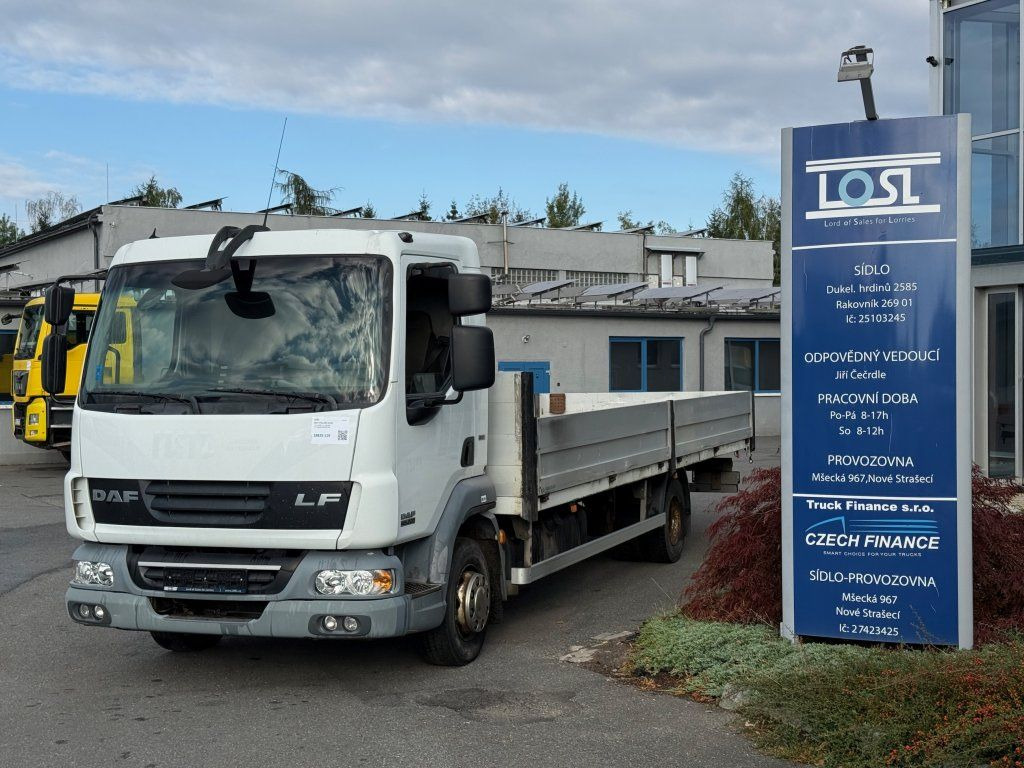 DAF LF45.220 EURO 5 - Camião de caixa aberta/ Plataforma: foto 1 DAF LF45.220 EURO 5 - Camião de caixa aberta/ Plataforma: foto 1