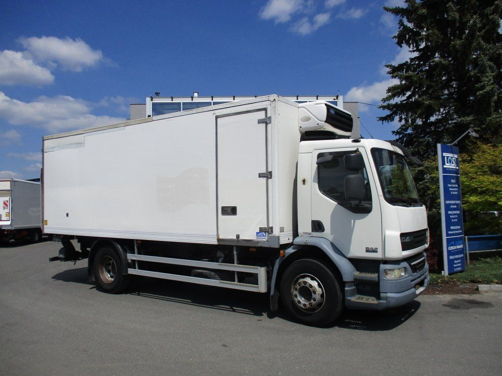 DAF LF55.220 EURO 4 Carrier - Caminhão frigorífico: foto 2 DAF LF55.220 EURO 4 Carrier - Caminhão frigorífico: foto 2