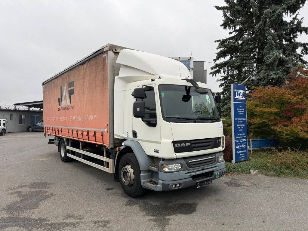 DAF LF55.250 EURO 4 - Caminhão com lona: foto 2 DAF LF55.250 EURO 4 - Caminhão com lona: foto 2