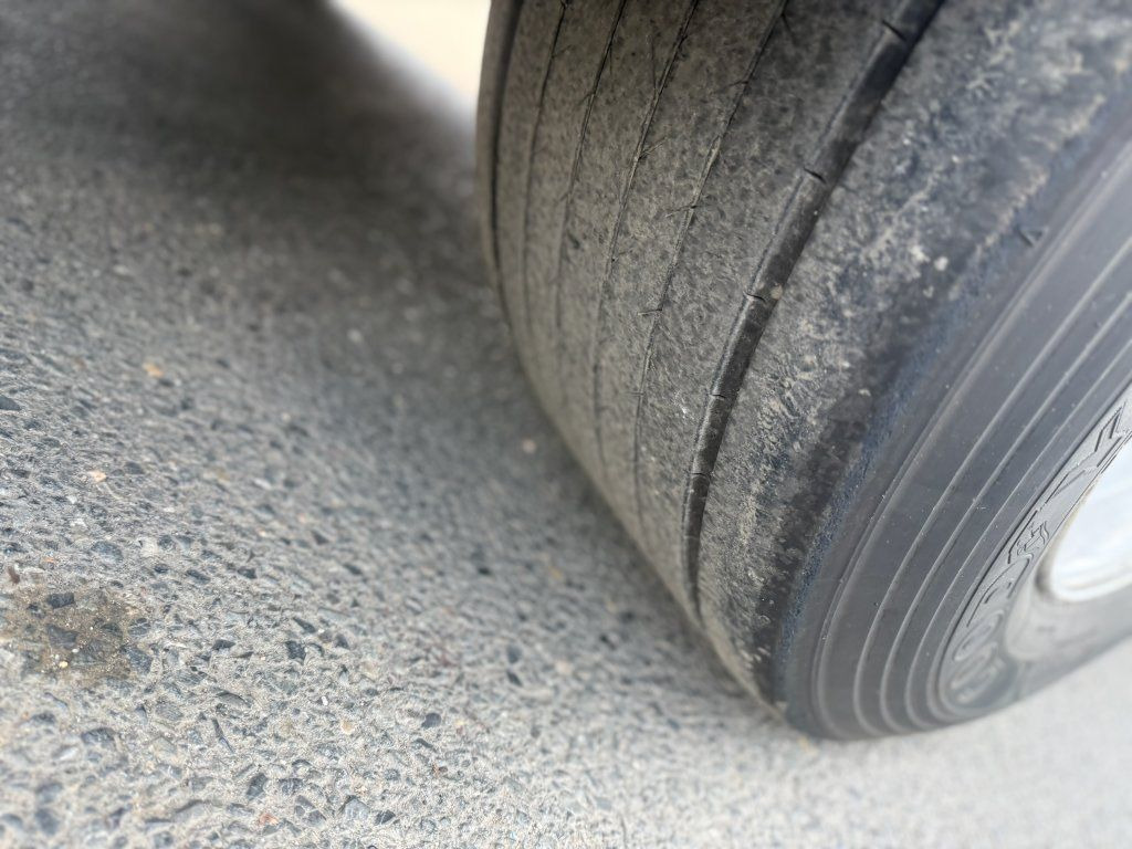 Semi-reboque de lona Fliegl MEGA/lowdeck 2xAchsen: foto 9 Semi-reboque de lona Fliegl MEGA/lowdeck 2xAchsen: foto 9