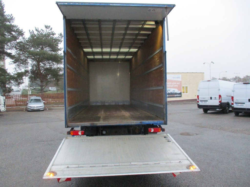 Iveco 120E25 mit LBW - Caminhão furgão: foto 4 Iveco 120E25 mit LBW - Caminhão furgão: foto 4