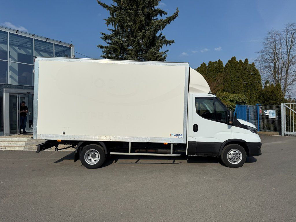 Iveco 35C16 Daily - Carrinha de contentor: foto 3 Iveco 35C16 Daily - Carrinha de contentor: foto 3