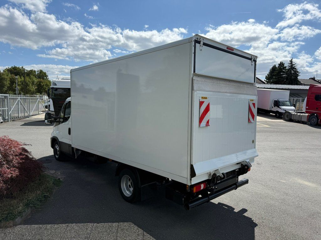 Iveco 35C16 Daily - Carrinha de contentor: foto 4 Iveco 35C16 Daily - Carrinha de contentor: foto 4