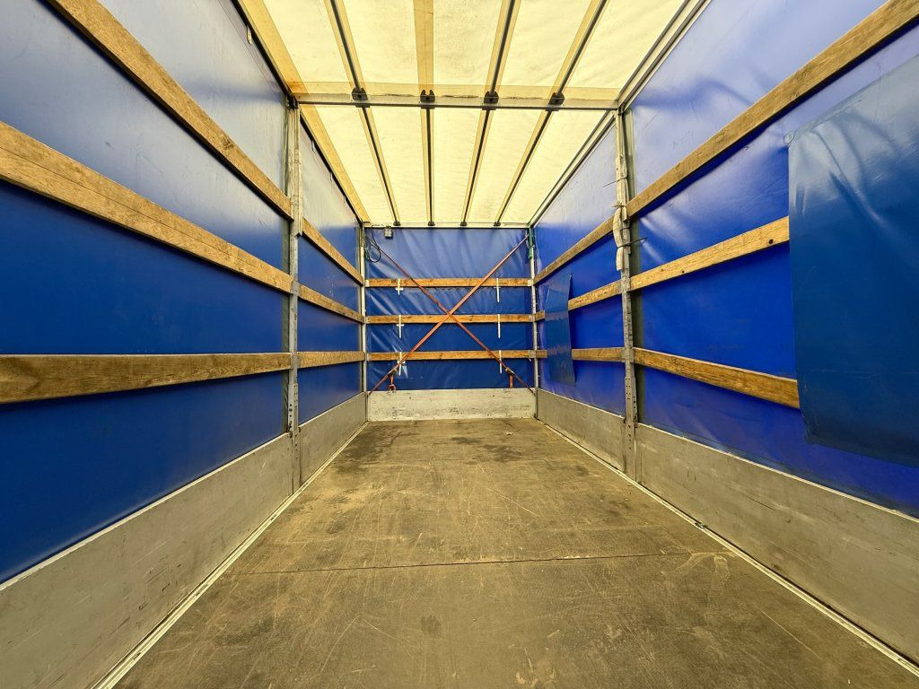 Furgão de toldo Iveco 35S18 Daily: foto 17