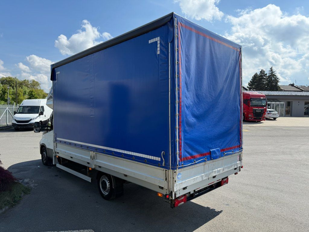 Iveco 35S18 Daily - Furgão de toldo: foto 5 Iveco 35S18 Daily - Furgão de toldo: foto 5