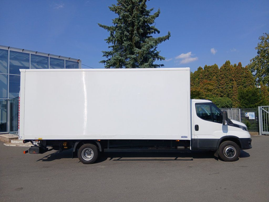 Iveco 72-210 (70C210) - Carrinha de contentor: foto 4 Iveco 72-210 (70C210) - Carrinha de contentor: foto 4