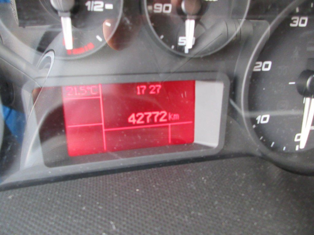 Carrinha de contentor Iveco Daily 35C16 Iveco Daily 35C16: foto 14