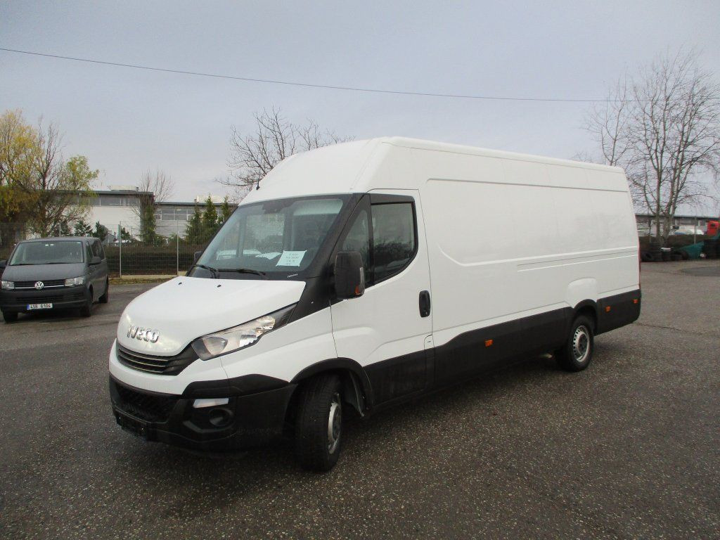 Iveco Daily 35S16 Hi Matic - Furgão: foto 1 Iveco Daily 35S16 Hi Matic - Furgão: foto 1