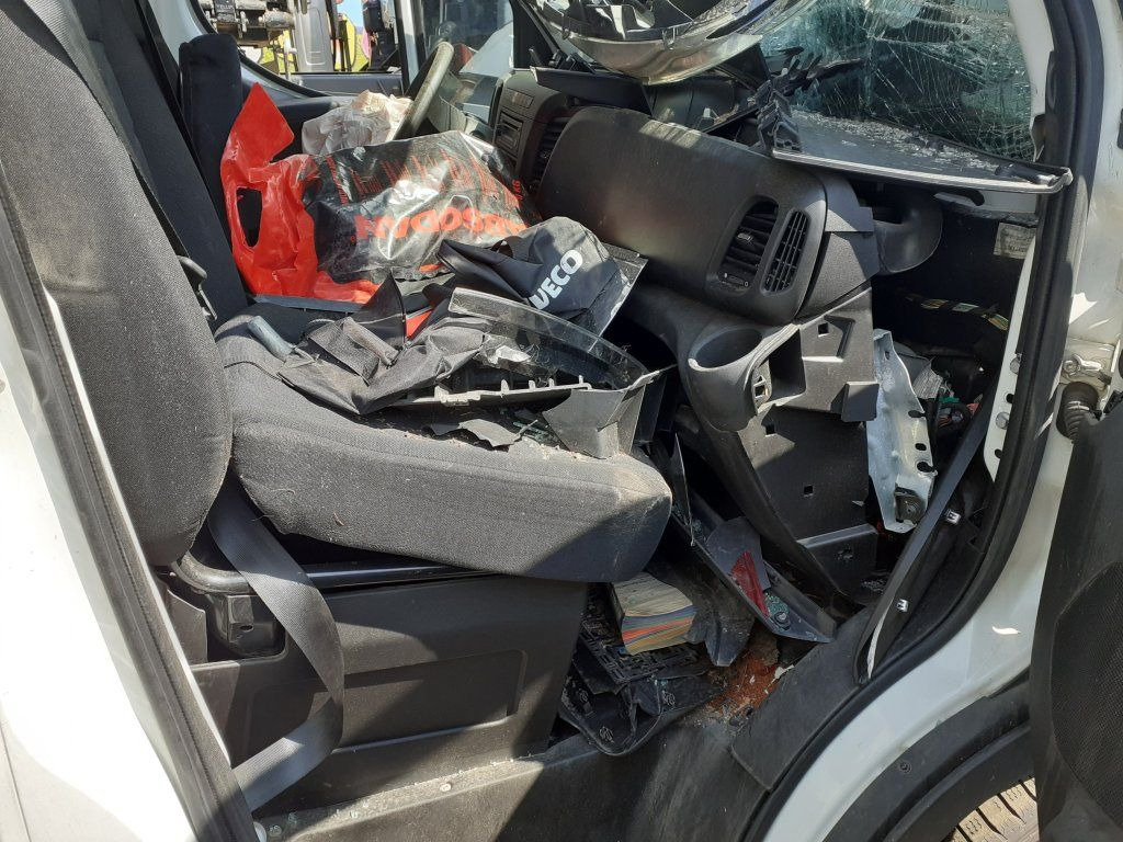 Furgão Iveco Daily 35S16 maxi Damaged: foto 12