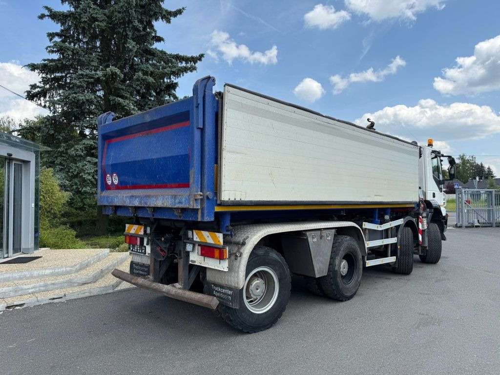 Iveco Trakker AD410 T45 8x8 + HMF 1643 Z2 - Caminhão basculante: foto 4 Iveco Trakker AD410 T45 8x8 + HMF 1643 Z2 - Caminhão basculante: foto 4